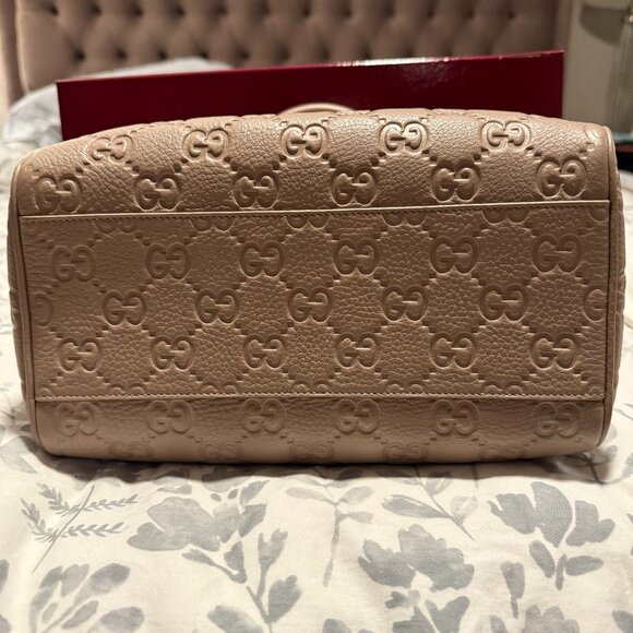 Gucci gg emblem medium boston bag - taupe leather - Picture 7 of 7